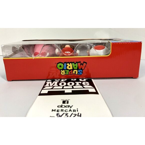 Nintendo Super Mario Toad, Mario, and Peach Action Figure Set 3 Pack Brand New - Picture 6 of 16